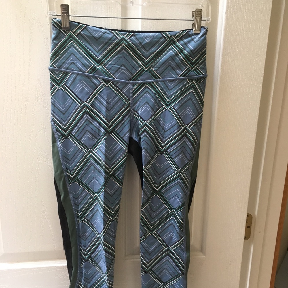Victoria Sport knockout capris